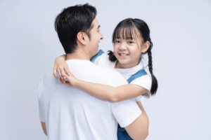 父親も「傾聴」することが大切。娘さんの「そのまま」をまず受け止めよう。